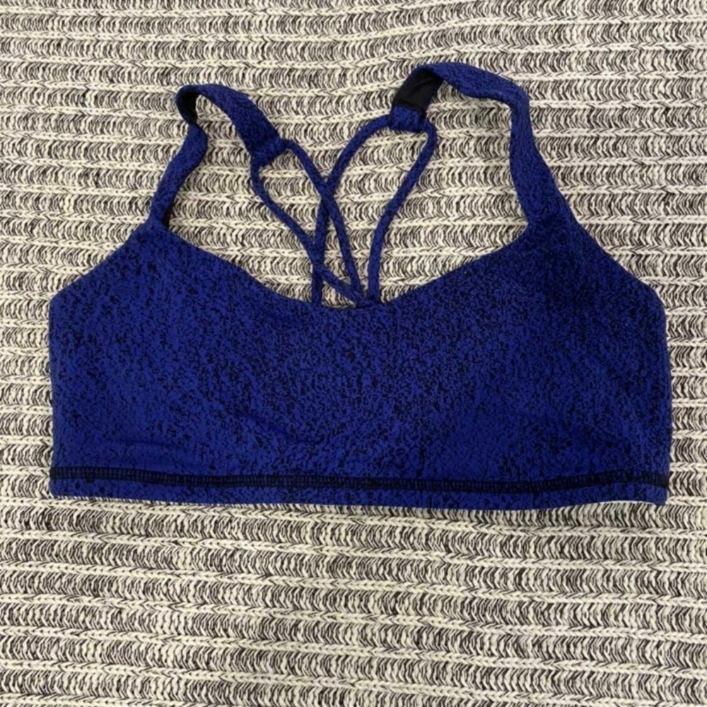 Lululemon Free To Be Bra
